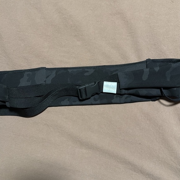 Lululemon Running belt bag - Picture 3 of 3